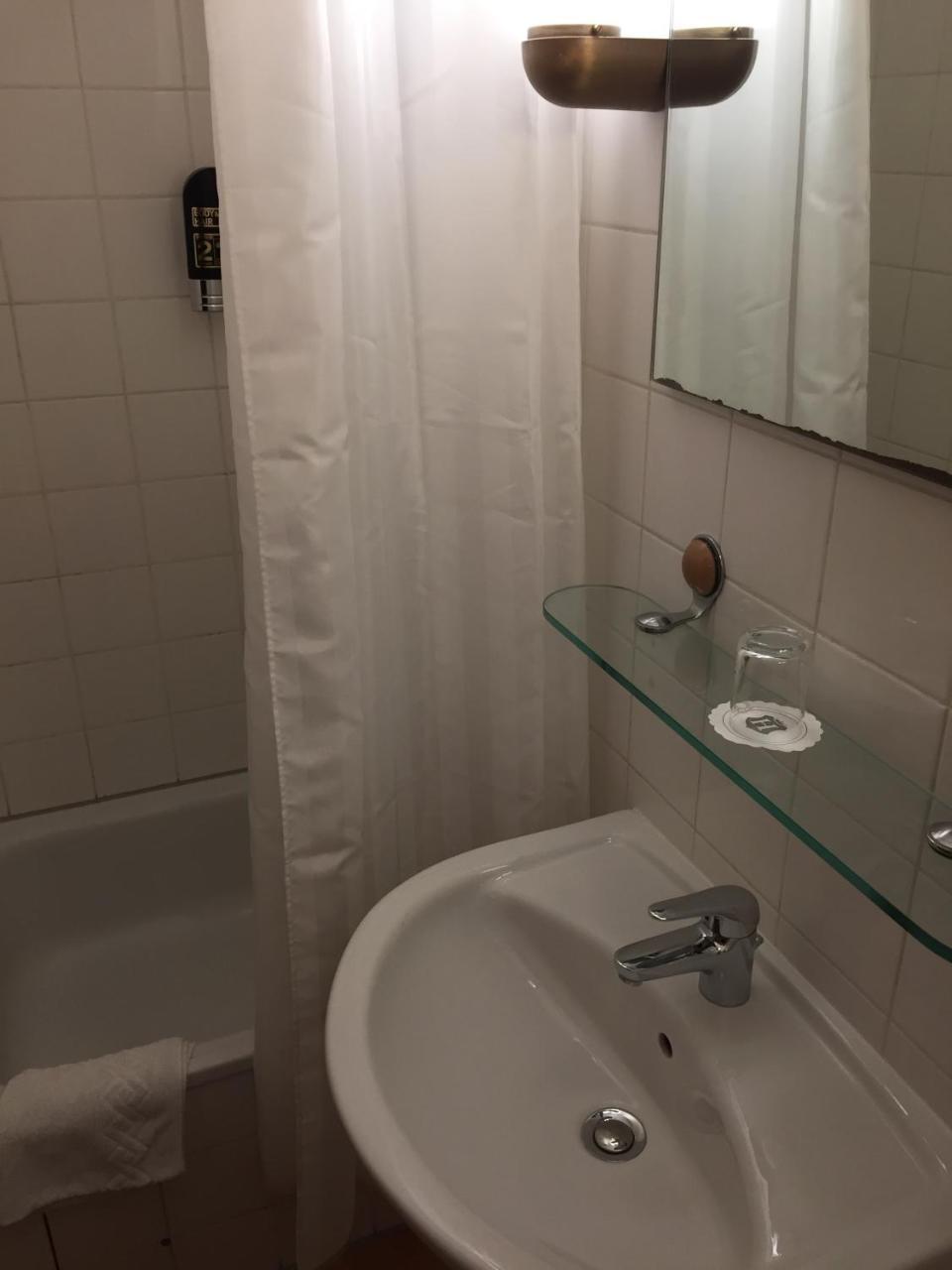Hotel Aurelia Frankfurt am Main Buitenkant foto