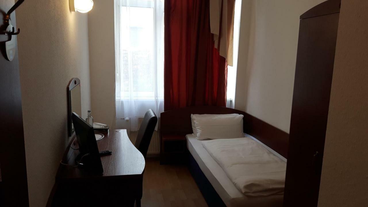 Hotel Aurelia Frankfurt am Main Buitenkant foto